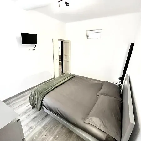 Апартаменты La Casa Dei Dori, Three-room In The Historic Center