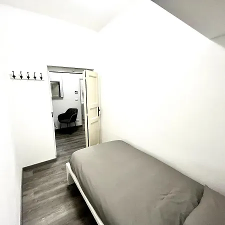 Апартаменты La Casa Dei Dori, Three-room In The Historic Center